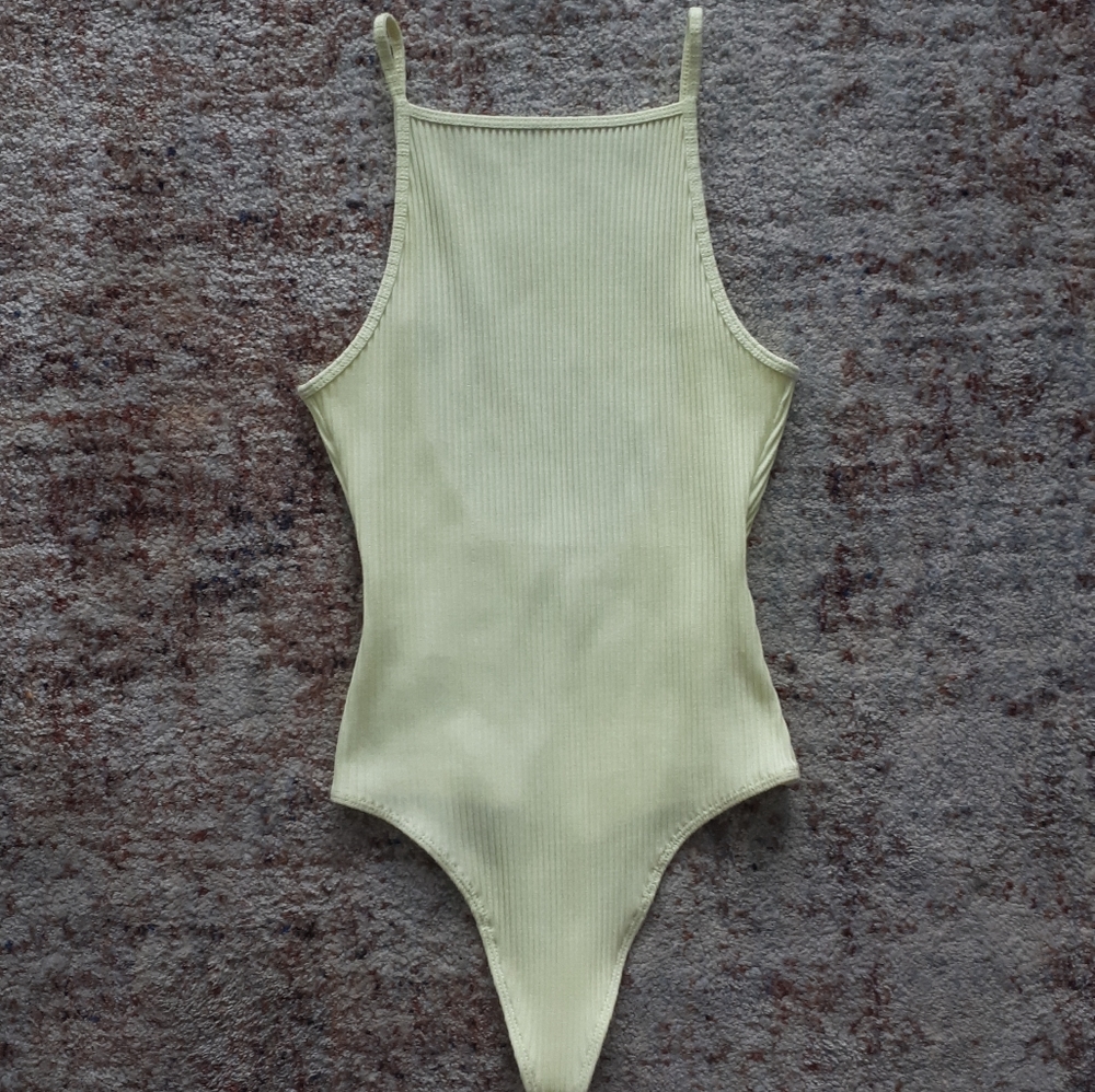 NWOT Aritzia Wilfred Backless Bodysuit XXS